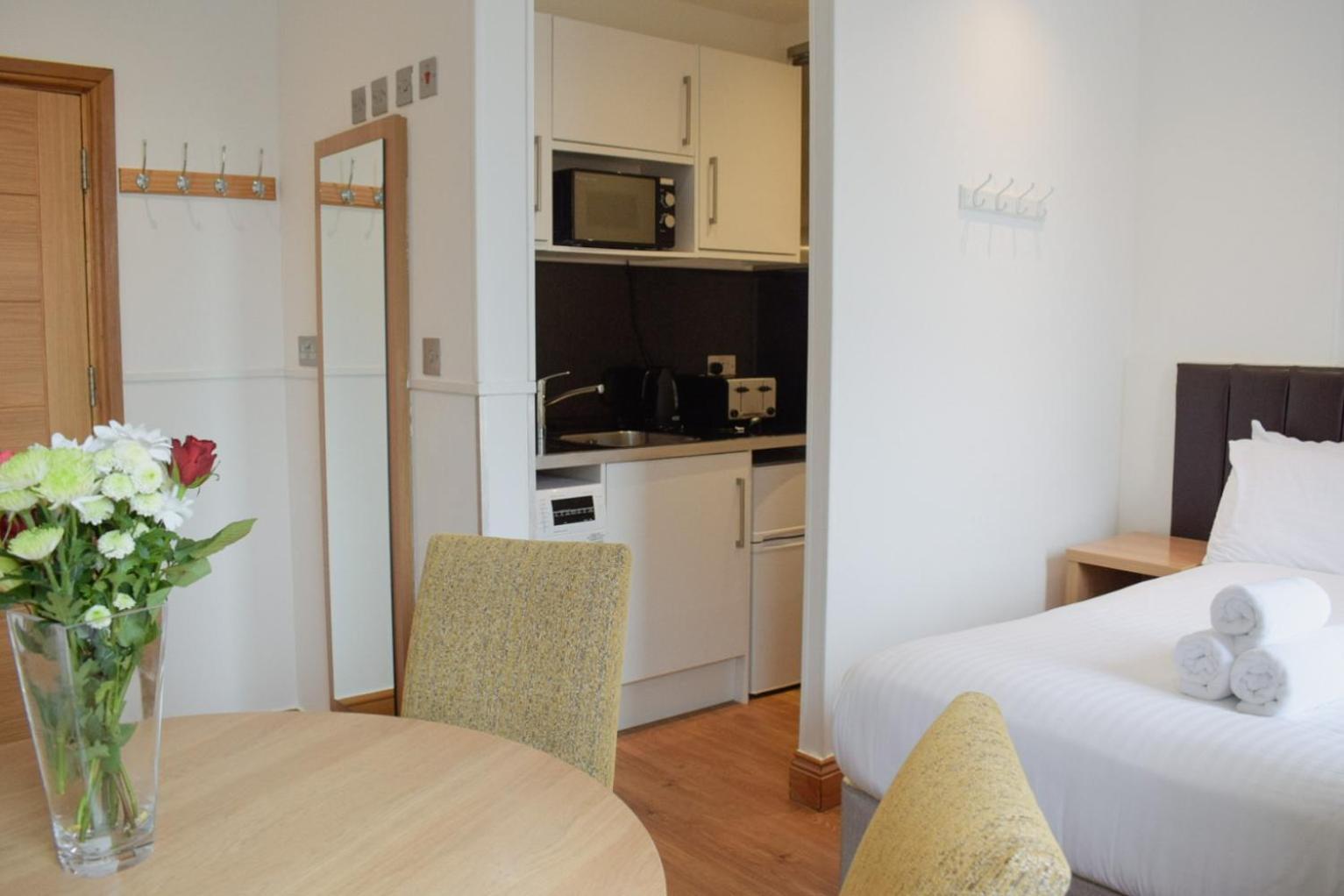Osborne Aparthotel Истбурн Экстерьер фото