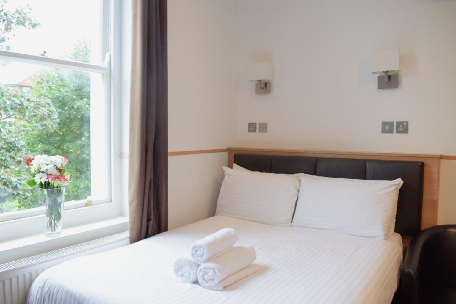 Osborne Aparthotel Истбурн Экстерьер фото