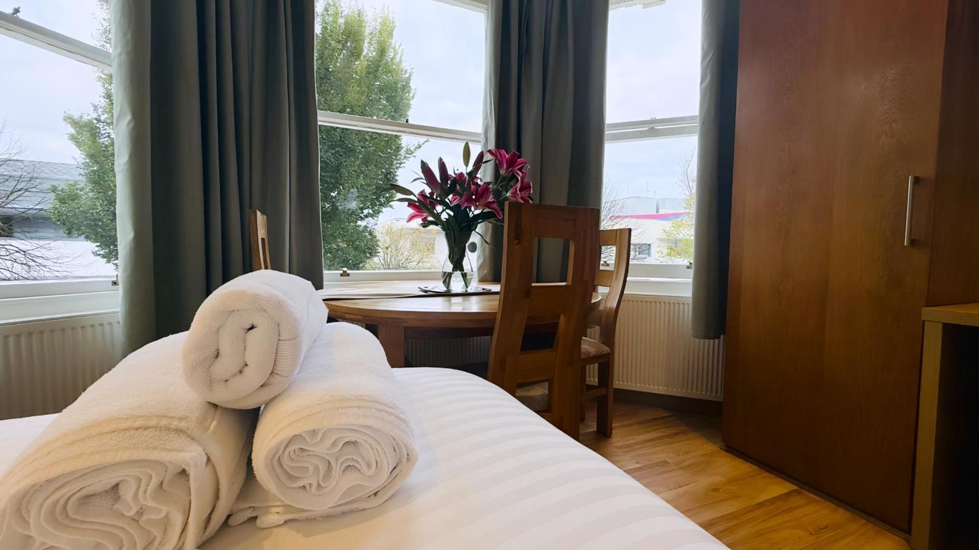 Osborne Aparthotel Истбурн Экстерьер фото