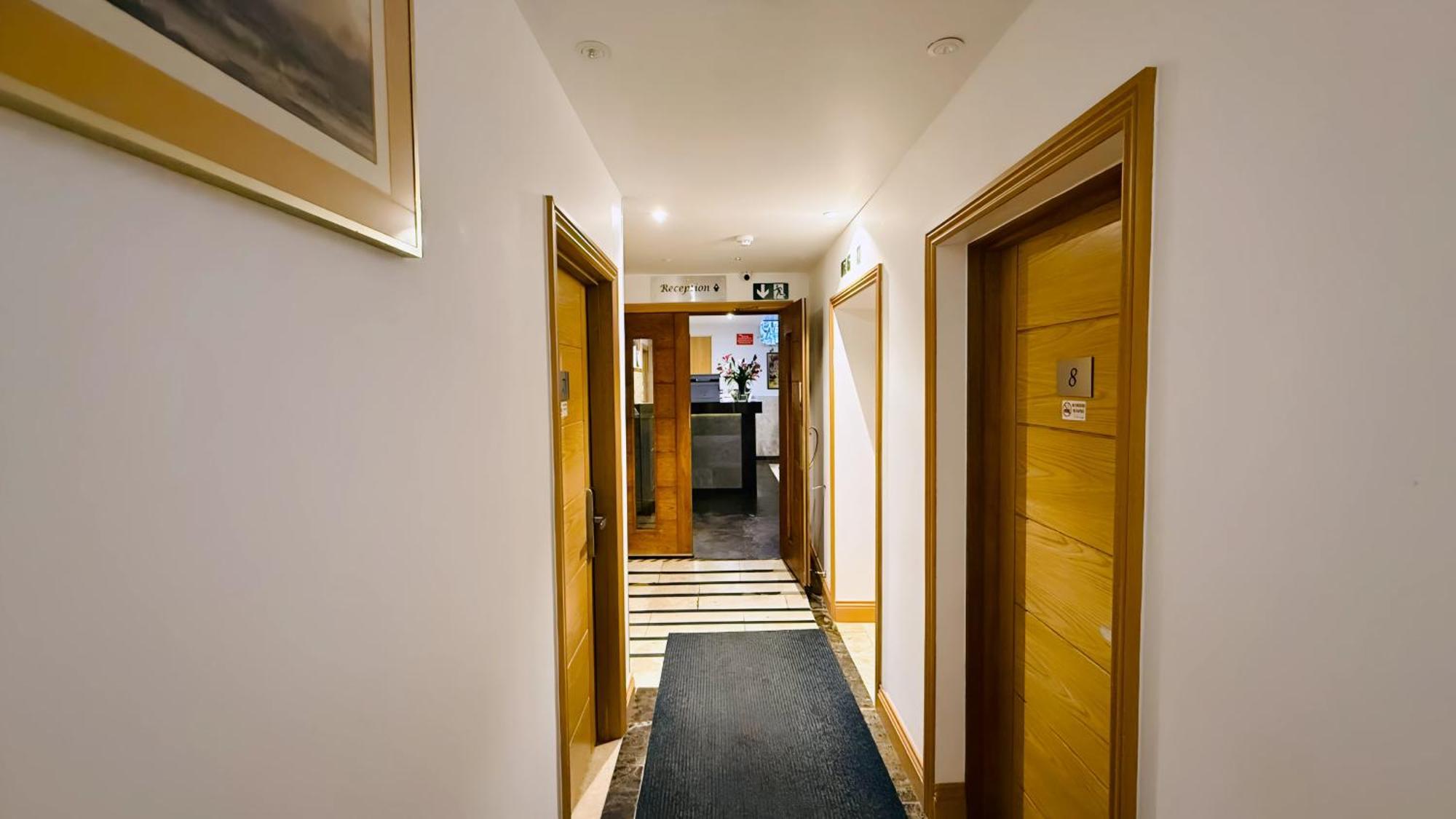 Osborne Aparthotel Истбурн Экстерьер фото